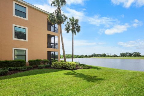 Condo in Bradenton, Florida, 2 bedrooms  № 1775639 - photo 28
