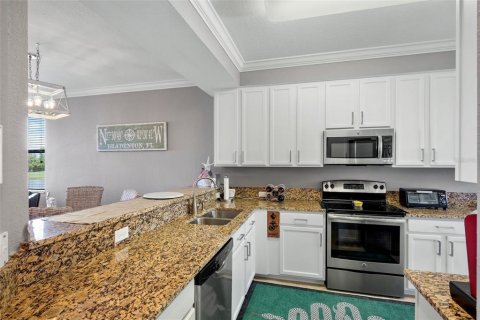 Condo in Bradenton, Florida, 2 bedrooms  № 1775639 - photo 8