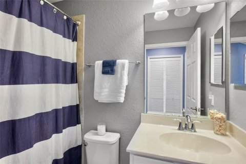 Condo in Bradenton, Florida, 2 bedrooms  № 1775639 - photo 18