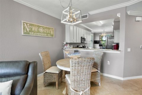 Condo in Bradenton, Florida, 2 bedrooms  № 1775639 - photo 7