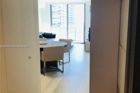 Condominio en venta en Miami, Florida, 1 dormitorio, 78.32 m2 № 2056478 - foto 9