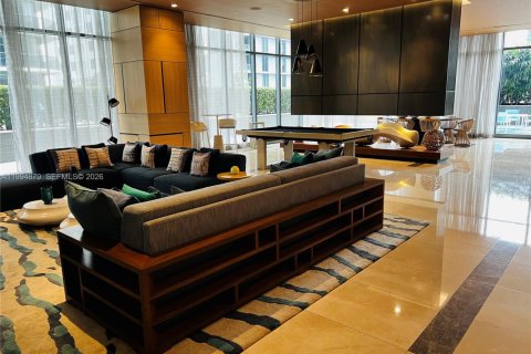 Condominio en venta en Miami, Florida, 1 dormitorio, 78.32 m2 № 2056478 - foto 18