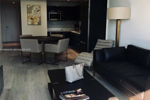 Condominio en venta en Miami, Florida, 1 dormitorio, 78.32 m2 № 2056478 - foto 4