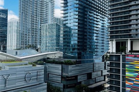 Condominio en venta en Miami, Florida, 1 dormitorio, 78.32 m2 № 2056478 - foto 26