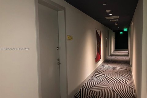 Condominio en venta en Miami, Florida, 1 dormitorio, 78.32 m2 № 2056478 - foto 28