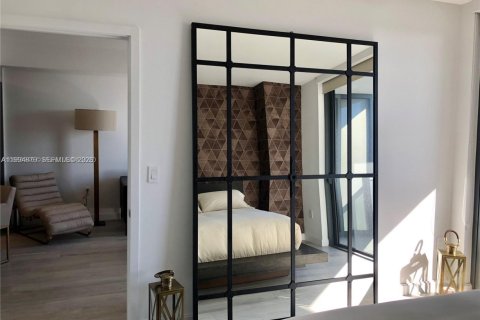 Condominio en venta en Miami, Florida, 1 dormitorio, 78.32 m2 № 2056478 - foto 11