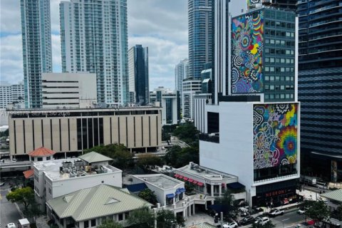 Condominio en venta en Miami, Florida, 1 dormitorio, 78.32 m2 № 2056478 - foto 25