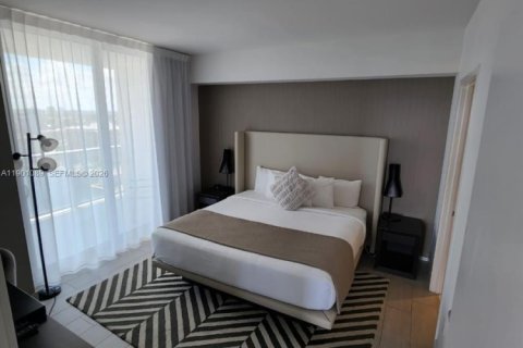 Copropriété à vendre à Hollywood, Floride: 2 chambres, 98.48 m2 № 2297395 - photo 9