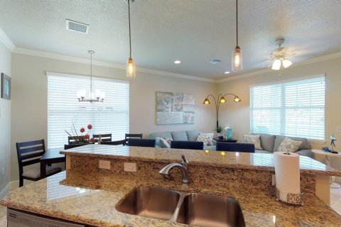 Townhouse in Merrit Island, Florida 3 bedrooms, 137.77 sq.m. № 1832602 - photo 11