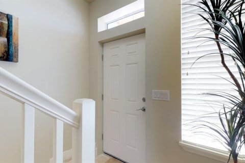 Townhouse in Merrit Island, Florida 3 bedrooms, 137.77 sq.m. № 1832602 - photo 4