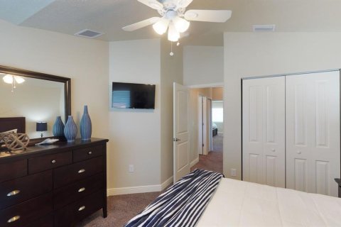 Townhouse in Merrit Island, Florida 3 bedrooms, 137.77 sq.m. № 1832602 - photo 17