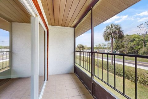 Condominio en alquiler en Zephyrhills, Florida, 2 dormitorios, 80.27 m2 № 1912209 - foto 17