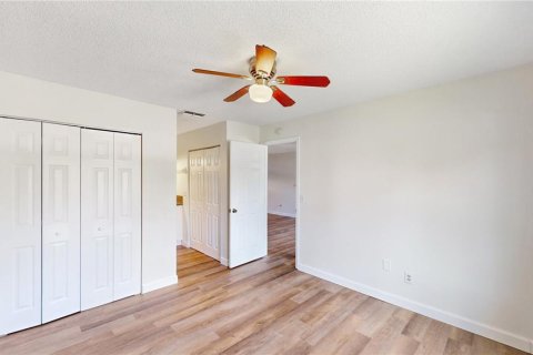 Condominio en alquiler en Zephyrhills, Florida, 2 dormitorios, 80.27 m2 № 1912209 - foto 9