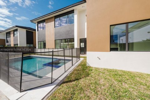 Купить виллу или дом в Майами, Флорида 5 спален, 318.38м2, № 2048466 - фото 6