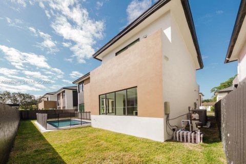 Купить виллу или дом в Майами, Флорида 5 спален, 318.38м2, № 2048466 - фото 5