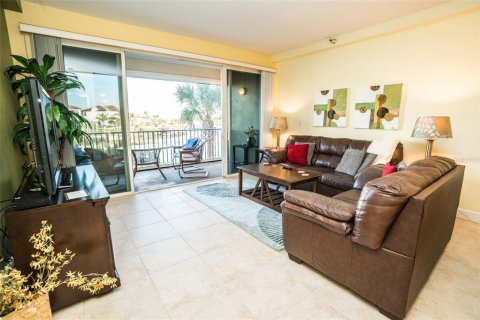 Townhouse in Ruskin, Florida 2 bedrooms, 116.87 sq.m. № 2233458 - photo 6