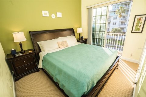 Townhouse in Ruskin, Florida 2 bedrooms, 116.87 sq.m. № 2233458 - photo 14