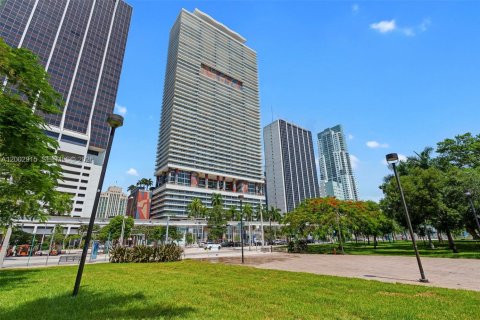 Condo in Miami, Florida, 3 bedrooms  № 2068128 - photo 23