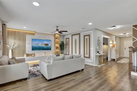 House in Davenport, Florida 5 bedrooms, 272.48 sq.m. № 2267139 - photo 7