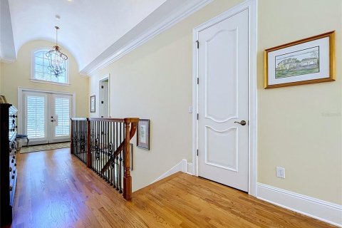 House in Tampa, Florida 5 bedrooms, 337.7 sq.m. № 2095599 - photo 29