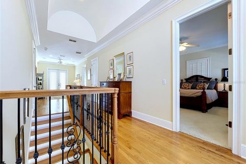 House in Tampa, Florida 5 bedrooms, 337.7 sq.m. № 2095599 - photo 28