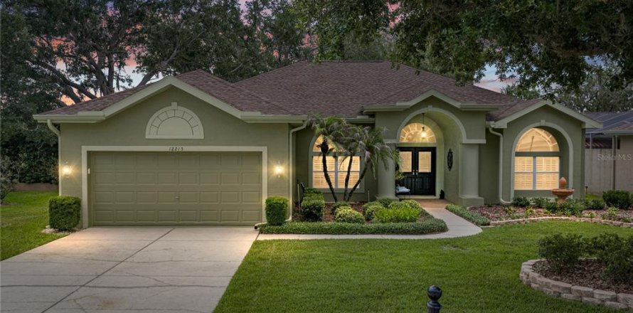 Villa ou maison à Dade City, Floride 3 chambres, 163.69 m2 № 2219249