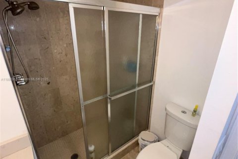 Снять в аренду кондоминиум в Помпано-Бич, Флорида 2 спальни, 165.46м2, № 1929070 - фото 19