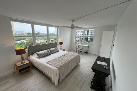 Снять в аренду кондоминиум в Помпано-Бич, Флорида 2 спальни, 165.46м2, № 1929070 - фото 22