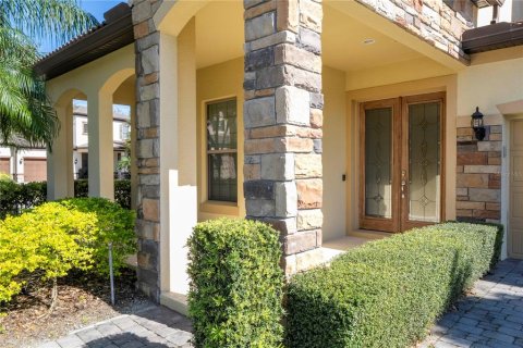 House in Orlando, Florida 4 bedrooms, 395.76 sq.m. № 1609262 - photo 15