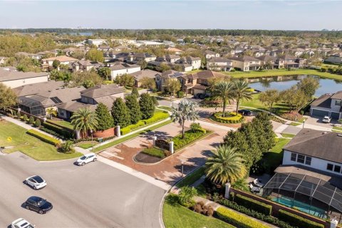 House in Orlando, Florida 4 bedrooms, 395.76 sq.m. № 1609262 - photo 13