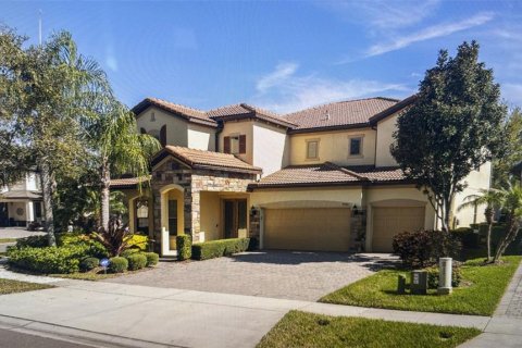 House in Orlando, Florida 4 bedrooms, 395.76 sq.m. № 1609262 - photo 1