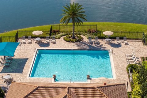 House in Orlando, Florida 4 bedrooms, 395.76 sq.m. № 1609262 - photo 9