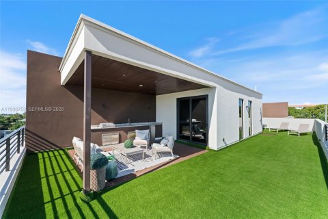Купить таунхаус в Форт-Лодердейл, Флорида 4 спальни, 237.55м2, № 1995283 - фото 21