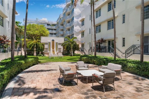 Condominio en venta en Miami Beach, Florida, 1 dormitorio, 68.19 m2 № 1872651 - foto 16
