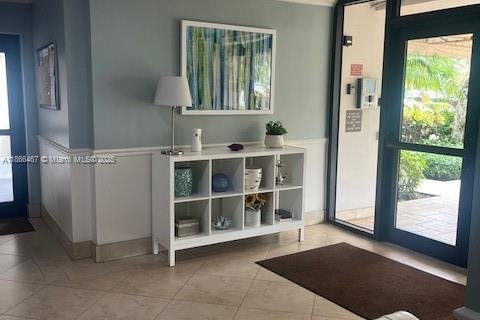 Condo in Pompano Beach, Florida, 1 bedroom  № 1895257 - photo 20