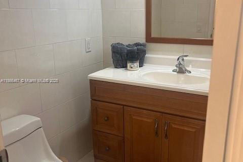 Condo in Pompano Beach, Florida, 1 bedroom  № 1895257 - photo 7