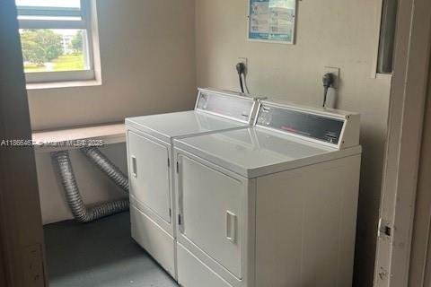 Condo in Pompano Beach, Florida, 1 bedroom  № 1895257 - photo 17