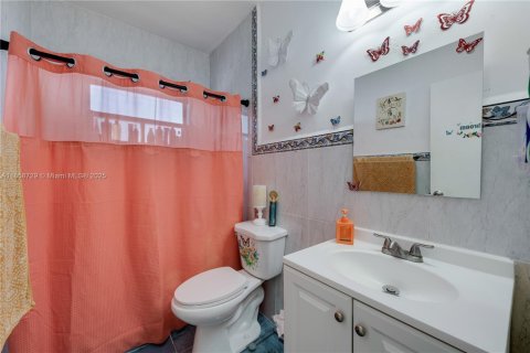 Купить коммерческую недвижимость в Хайалиа, Флорида 404.4м2, № 1887243 - фото 14
