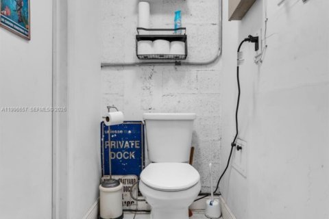 Commercial property in Lauderhill, Florida № 2058683 - photo 25