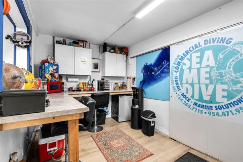 Commercial property in Lauderhill, Florida № 2058683 - photo 21