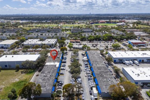 Commercial property in Lauderhill, Florida № 2058683 - photo 30