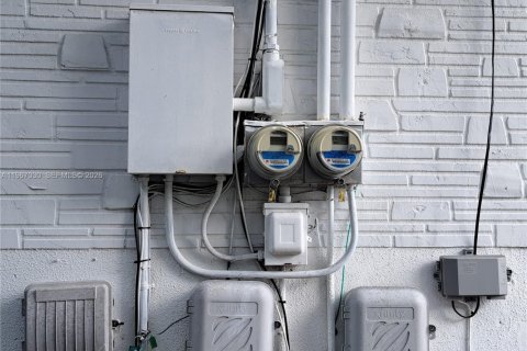 Снять в аренду виллу или дом в Майами, Флорида 3 спальни, 163.69м2, № 2028427 - фото 11