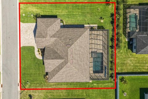 House in Lakeland, Florida 4 bedrooms, 227.42 sq.m. № 1573690 - photo 6