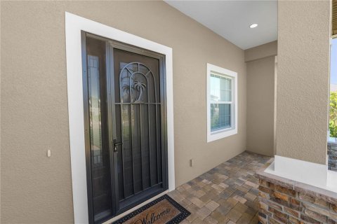 House in Lakeland, Florida 4 bedrooms, 227.42 sq.m. № 1573690 - photo 16