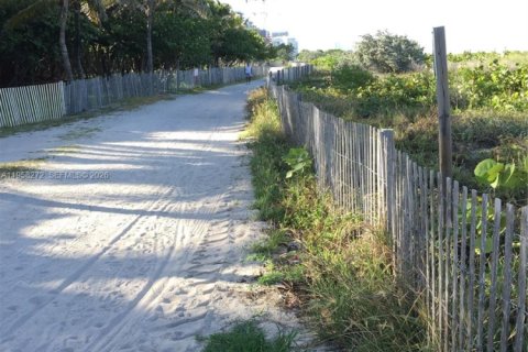 Купить кондоминиум в Майами-Бич, Флорида 2 спальни, 55м2, № 2020864 - фото 27