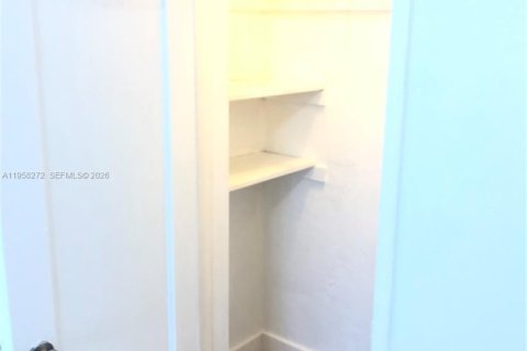 Купить кондоминиум в Майами-Бич, Флорида 2 спальни, 55м2, № 2020864 - фото 21