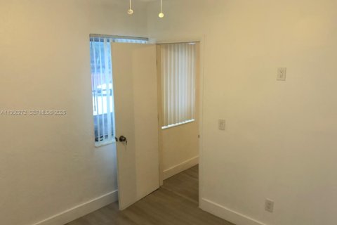 Купить кондоминиум в Майами-Бич, Флорида 2 спальни, 55м2, № 2020864 - фото 18