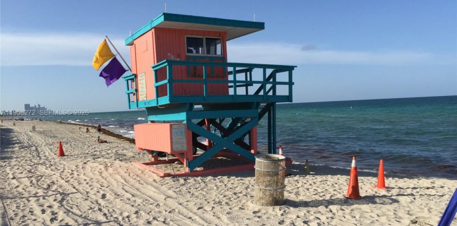 Кондоминиум с 2 спальнями в Майами-Бич, Флорида № 2020864