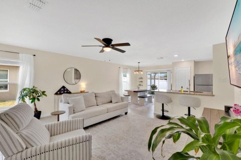 Casa en venta en Winter Haven, Florida, 3 dormitorios, 116.87 m2 № 2234291 - foto 3