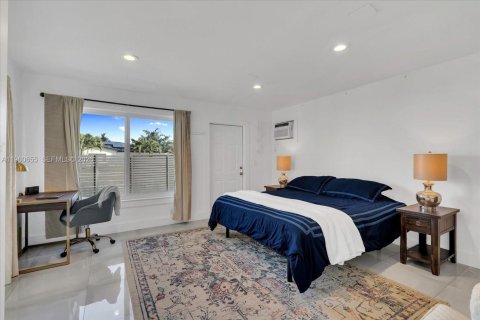 Villa ou maison à vendre à Miami, Floride: 4 chambres, 154.68 m2 № 2025411 - photo 14